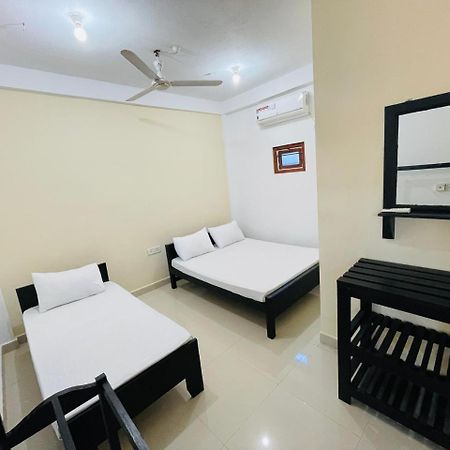 Natraj Guest House Trincomalee Exterior photo
