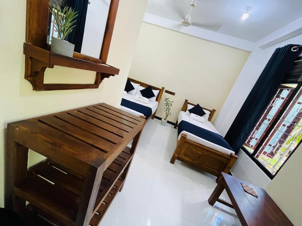 Natraj Guest House Trincomalee Exterior photo